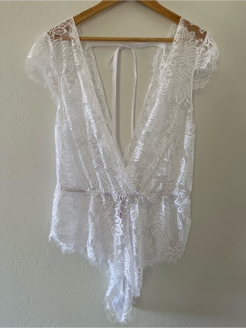 White Eyelet Lace Deep V Cap Sleeve Bodysuit